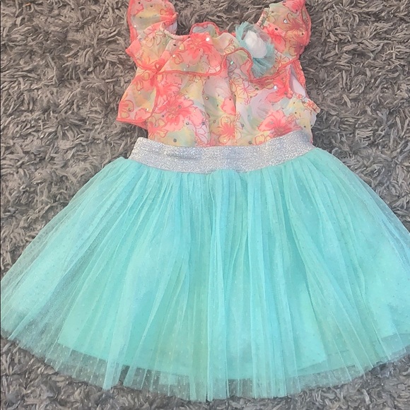 Skirt & top